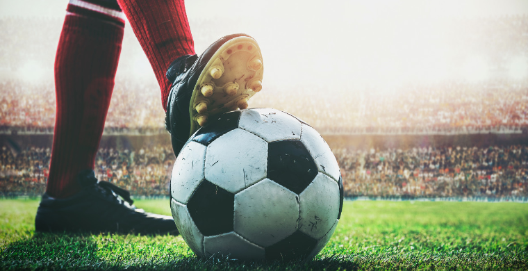 重穿球鞋，前皇马后卫科恩特朗准备参加国王联赛