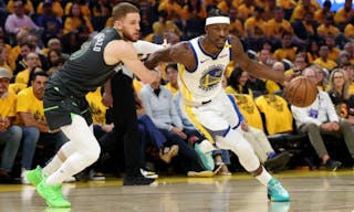 掘金主帅：无论谁防德罗赞我都有所顾虑，他像艺术家一样得分