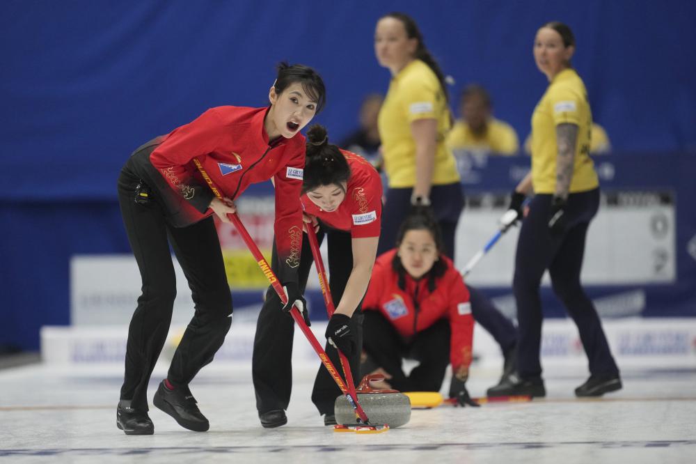 英超：热刺客场3-1击败狼队
